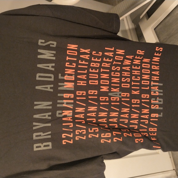 2019 Bryan Adams Shine a Light World tour concert T - Picture 6 of 7